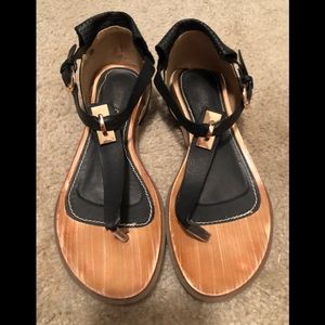 Women’s sandals